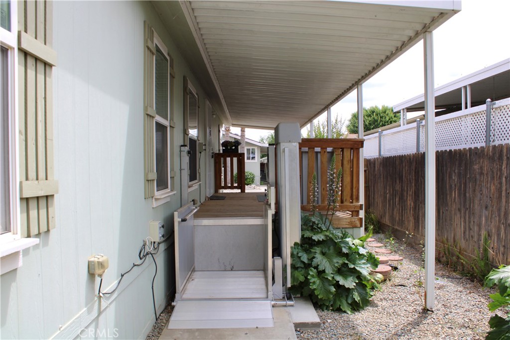 100 S Westwood St #20, Porterville, CA 93257