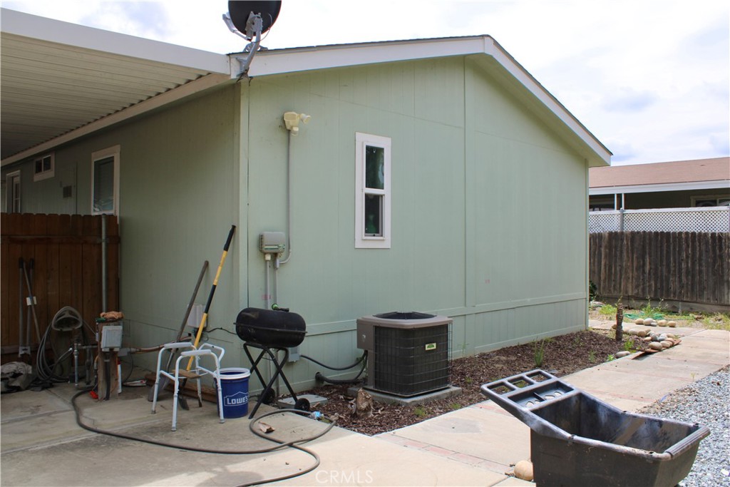 100 S Westwood St #20, Porterville, CA 93257