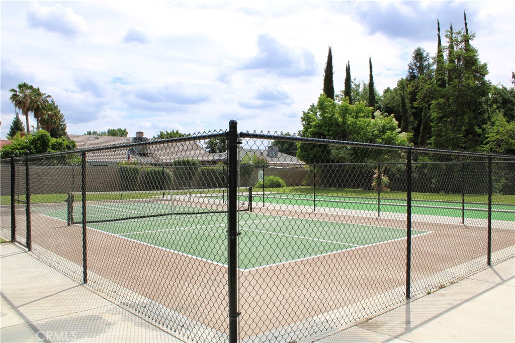 100 S Westwood St #20, Porterville, CA 93257