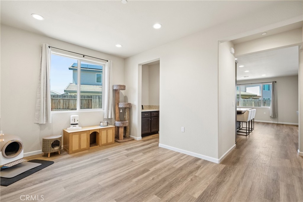 2203 N Laverne, Fresno, CA 93727