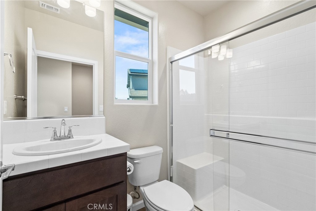 2203 N Laverne, Fresno, CA 93727