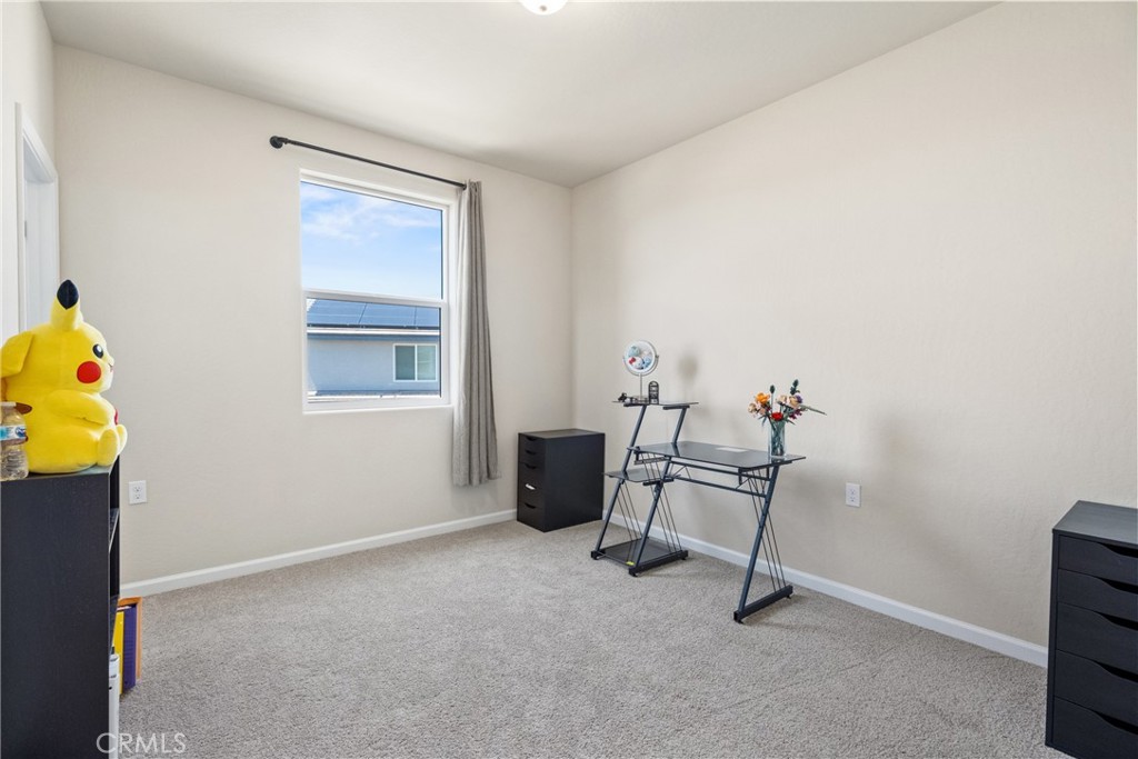 2203 N Laverne, Fresno, CA 93727