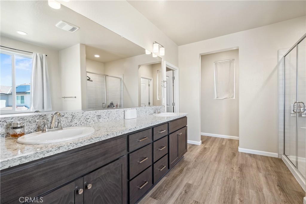 2203 N Laverne, Fresno, CA 93727