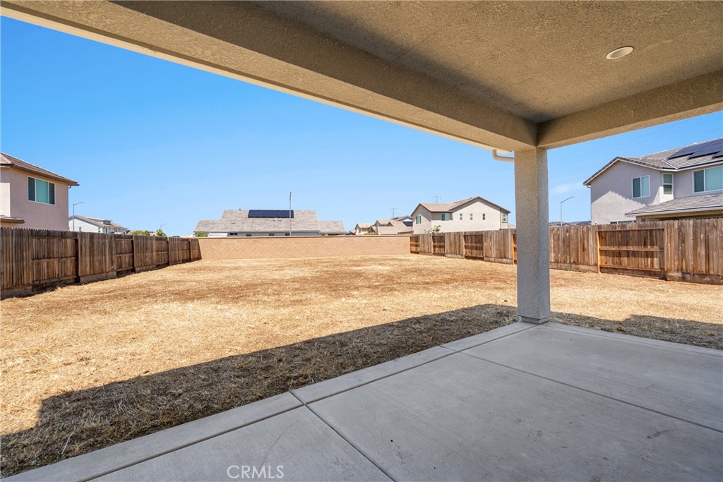 2203 N Laverne, Fresno, CA 93727