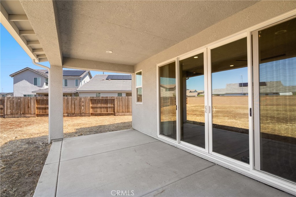 2203 N Laverne, Fresno, CA 93727