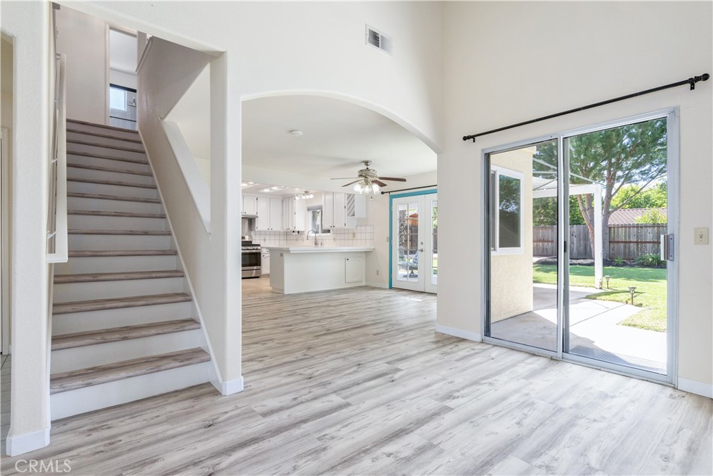 1204 Sunrise Ct, Paso Robles, CA 93446