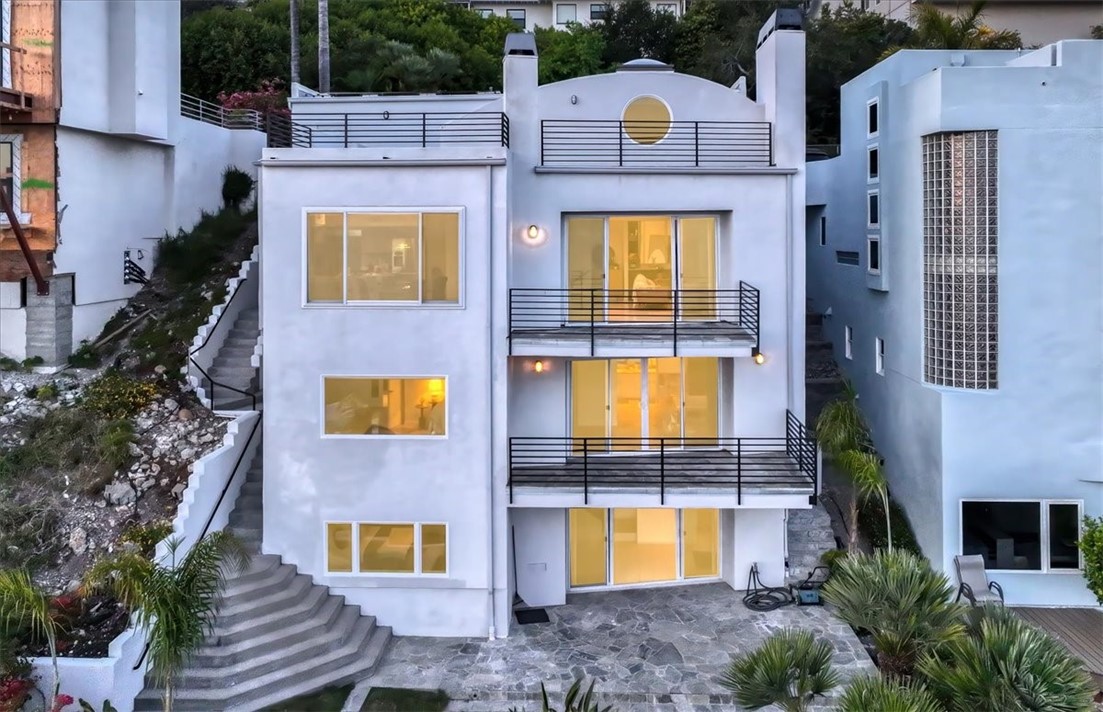 961 Shafer Ln, Pismo Beach, CA 93449
