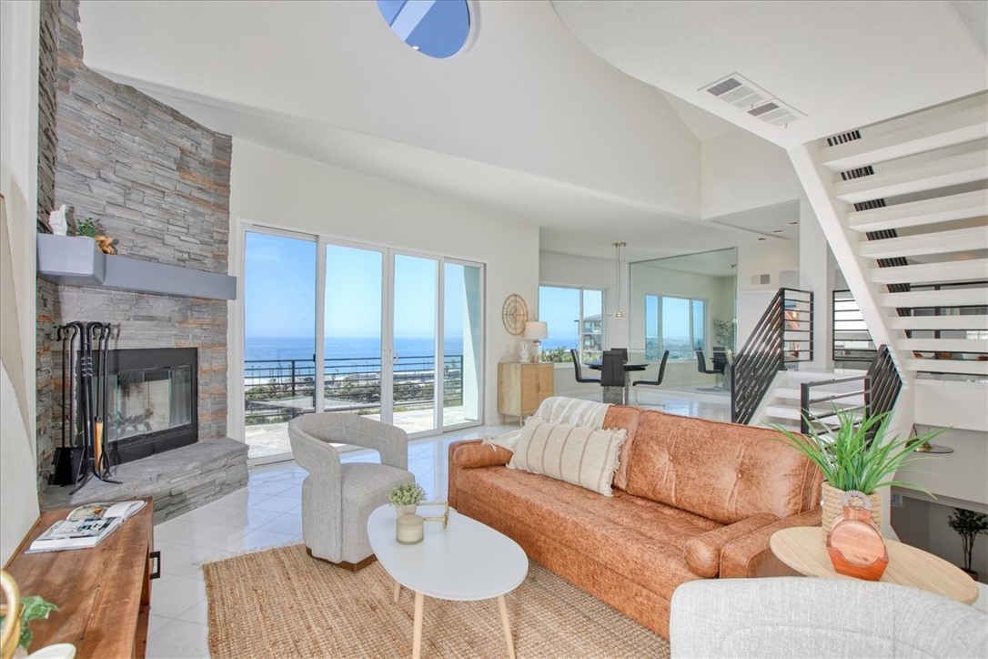 961 Shafer Ln, Pismo Beach, CA 93449