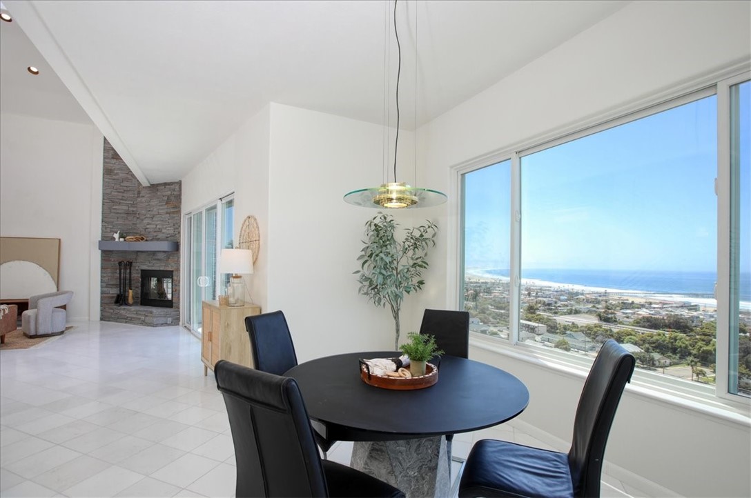961 Shafer Ln, Pismo Beach, CA 93449