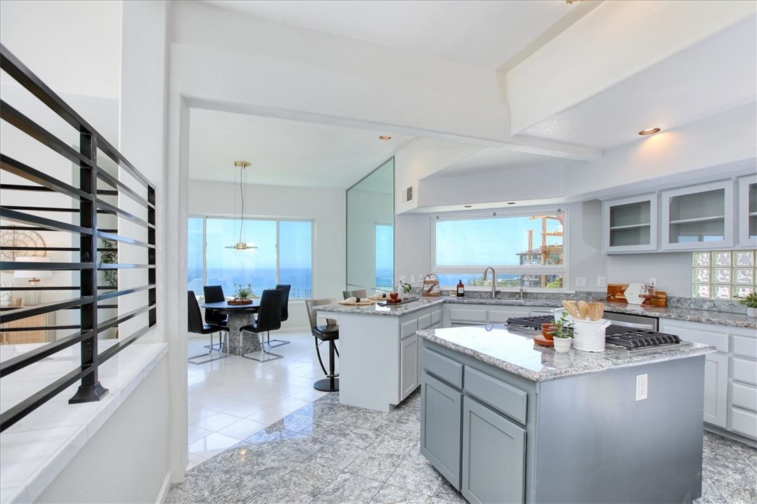 961 Shafer Ln, Pismo Beach, CA 93449