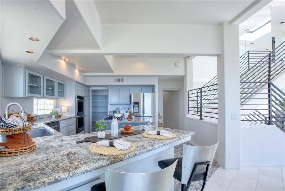 961 Shafer Ln, Pismo Beach, CA 93449