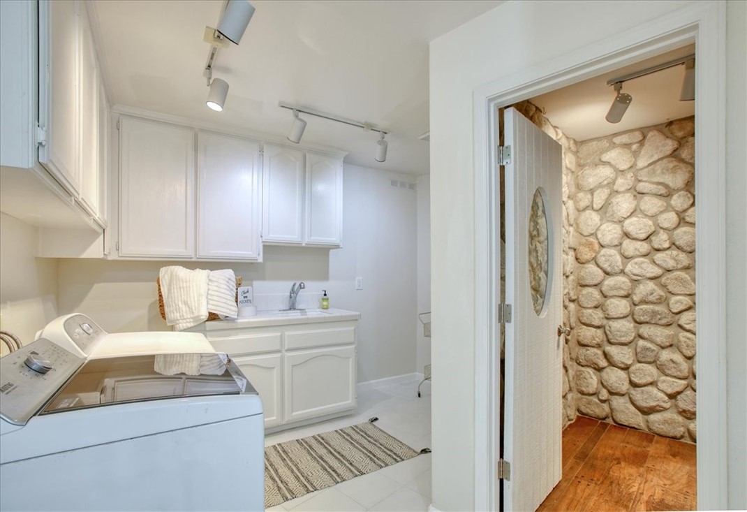961 Shafer Ln, Pismo Beach, CA 93449