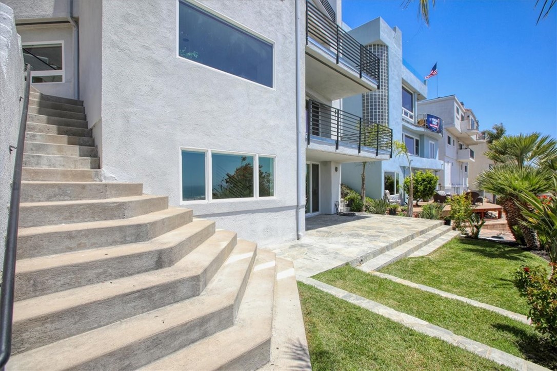 961 Shafer Ln, Pismo Beach, CA 93449
