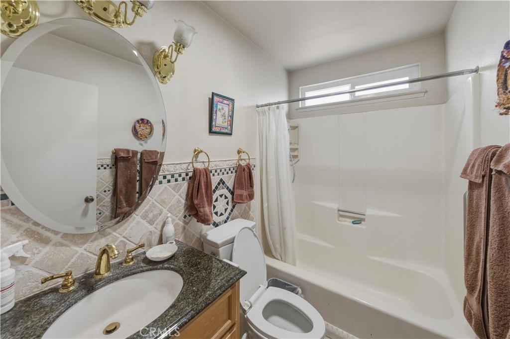 440 Helen St, Paso Robles, CA 93446