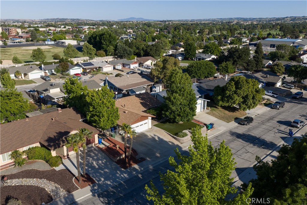 440 Helen St, Paso Robles, CA 93446