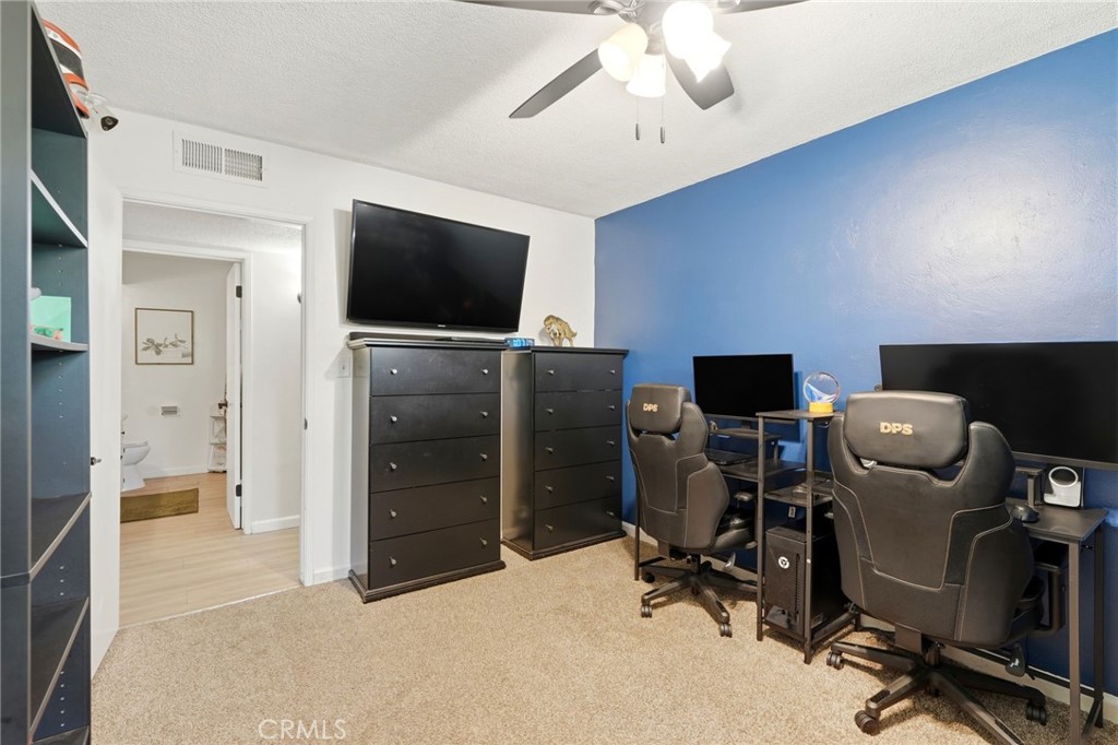 2709 W Royal Oaks, Visalia, CA 93277