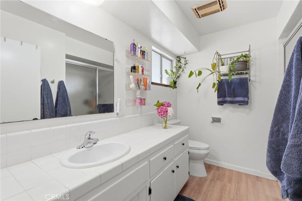 2709 W Royal Oaks, Visalia, CA 93277