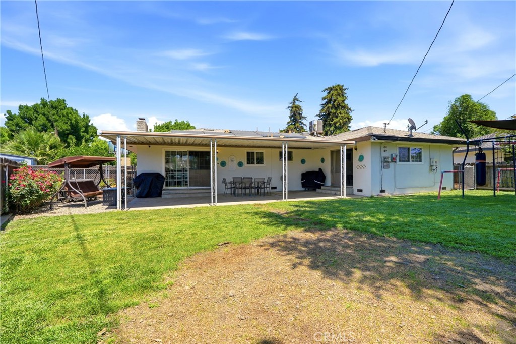 2709 W Royal Oaks, Visalia, CA 93277