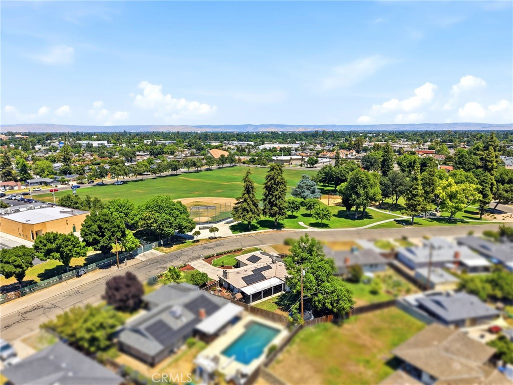 2709 W Royal Oaks, Visalia, CA 93277