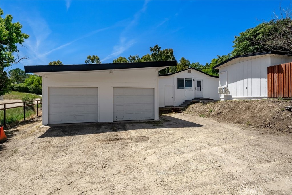 6115 Portola Rd, Atascadero, CA 93422