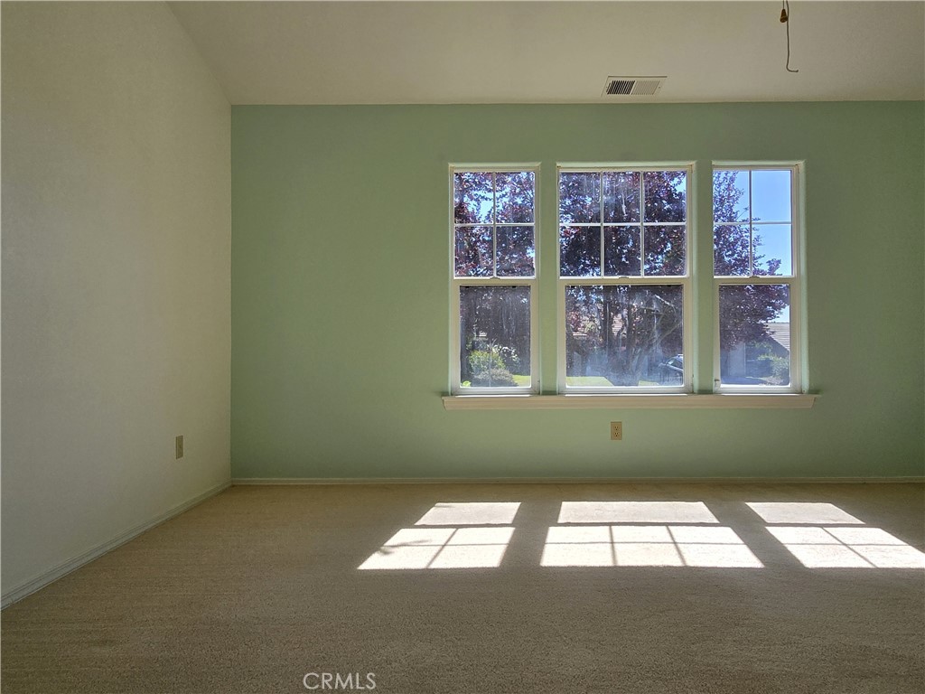 10 Rainbow Ct, Templeton, CA 93465
