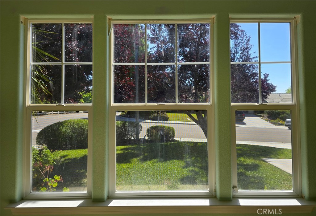 10 Rainbow Ct, Templeton, CA 93465