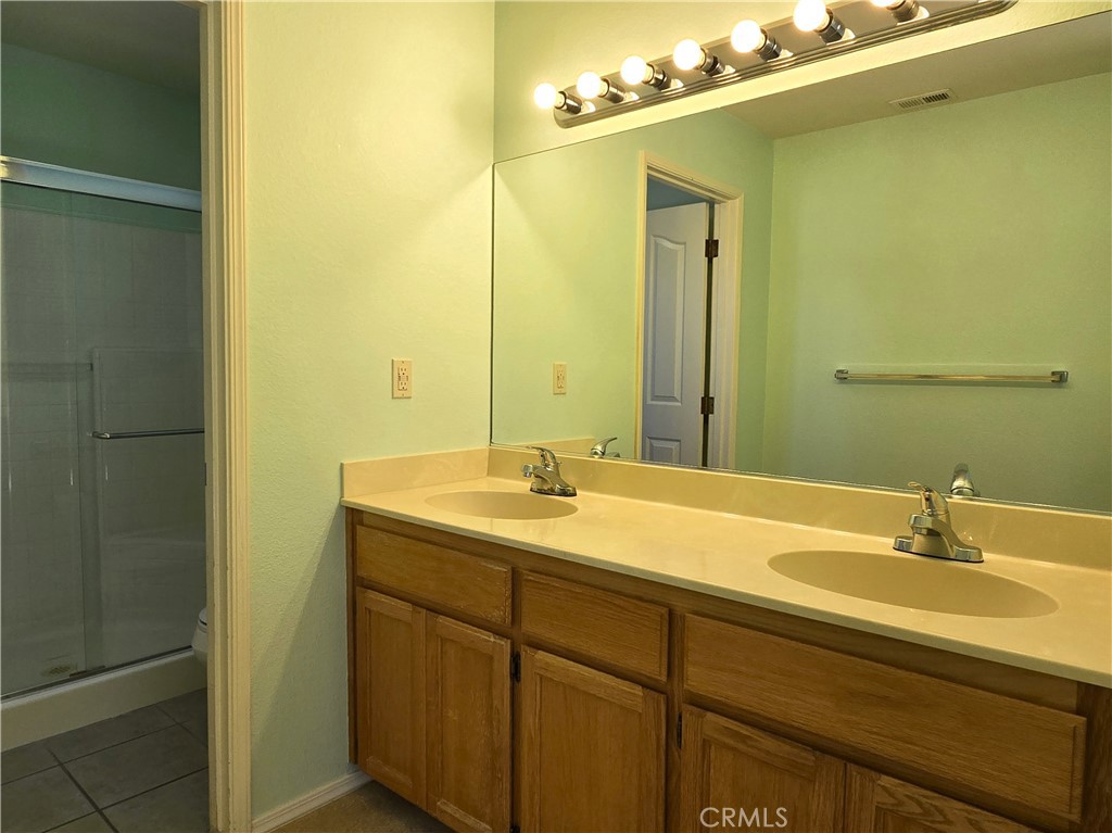 10 Rainbow Ct, Templeton, CA 93465