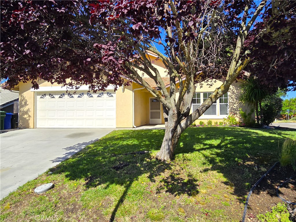 10 Rainbow Ct, Templeton, CA 93465