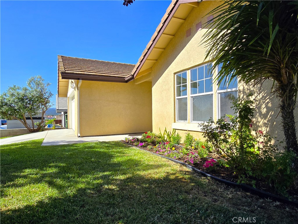 10 Rainbow Ct, Templeton, CA 93465