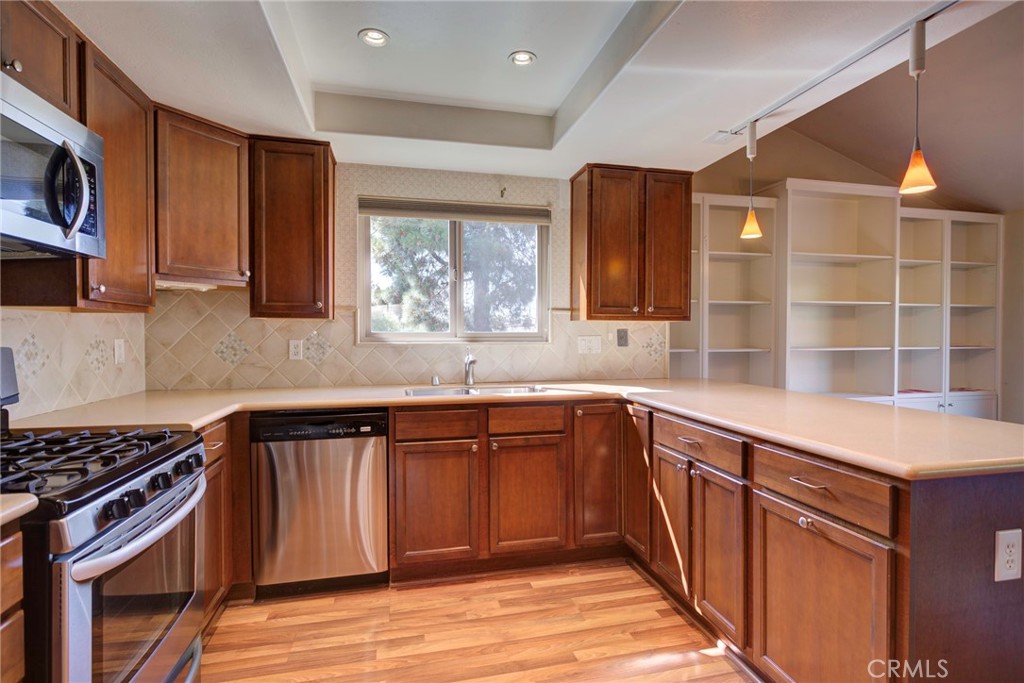 75 Contenta Ct, San Luis Obispo, CA 93401