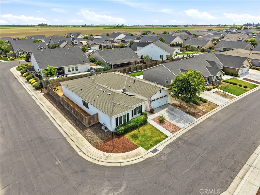 3393 Parks Ave, Tulare, CA 93274