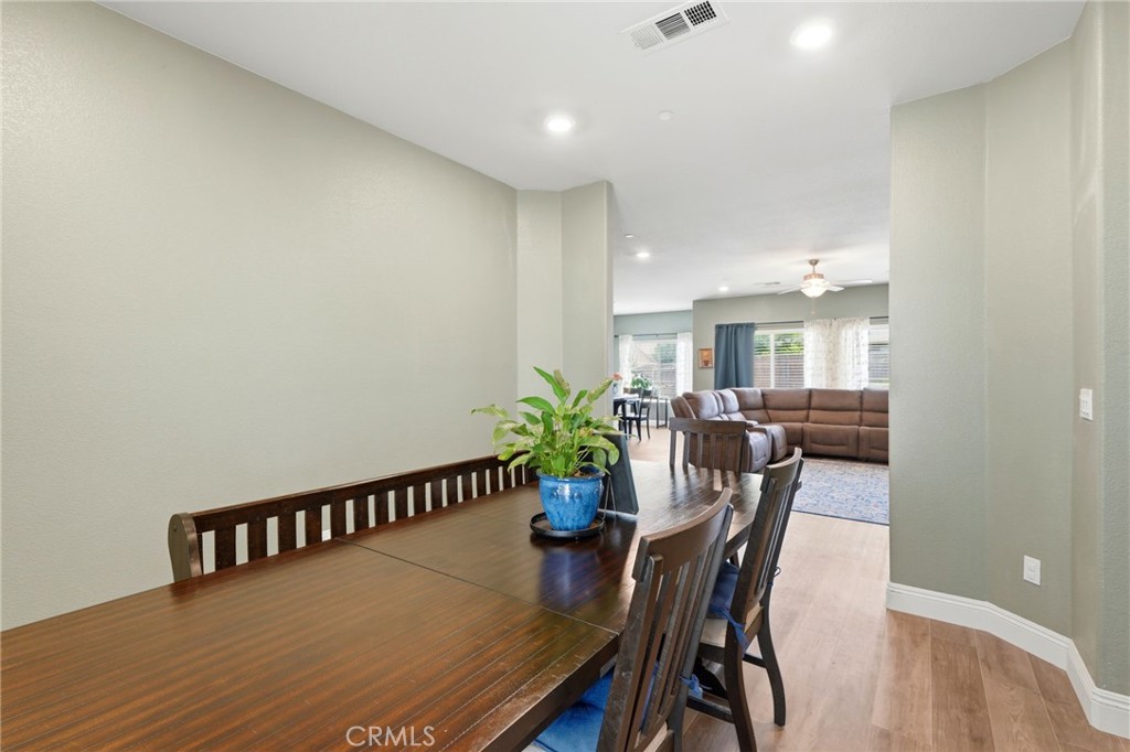 3393 Parks Ave, Tulare, CA 93274