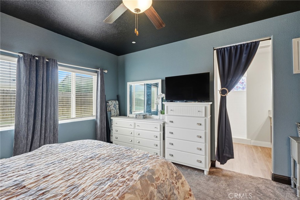 3393 Parks Ave, Tulare, CA 93274
