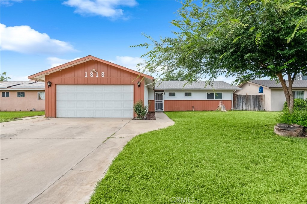 1818 W Buena Vista, Visalia, CA 93291