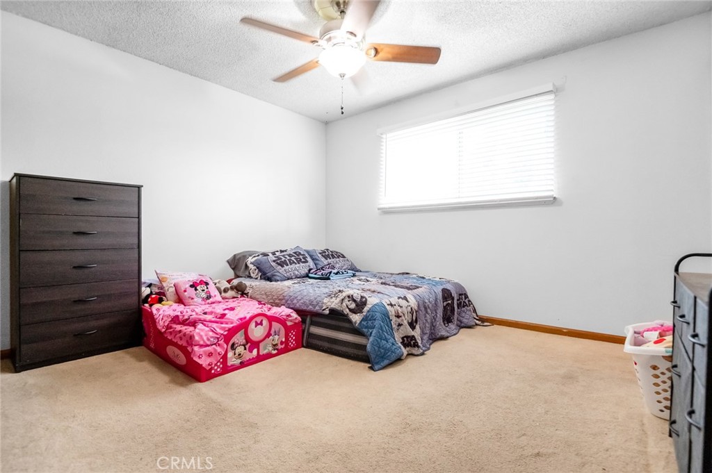 1818 W Buena Vista, Visalia, CA 93291