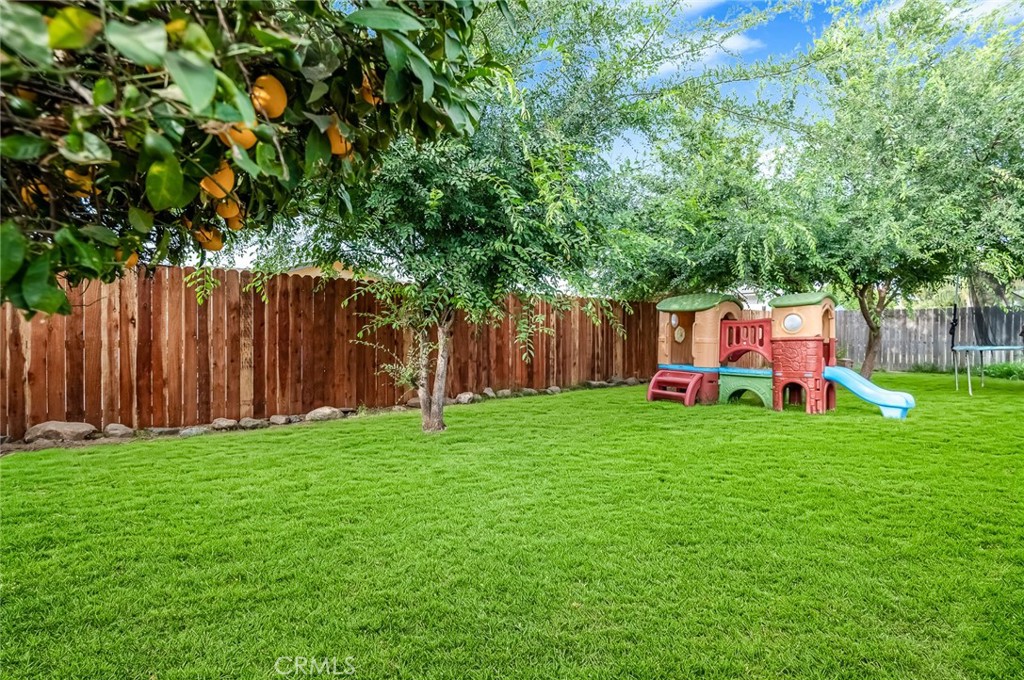 1818 W Buena Vista, Visalia, CA 93291