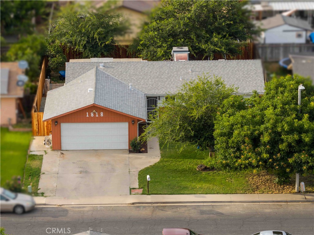1818 W Buena Vista, Visalia, CA 93291