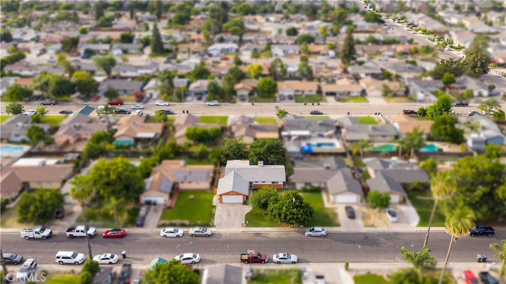 1818 W Buena Vista, Visalia, CA 93291