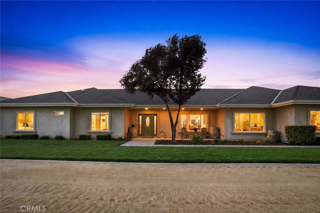 220 Cook Ct, Templeton, CA 93465