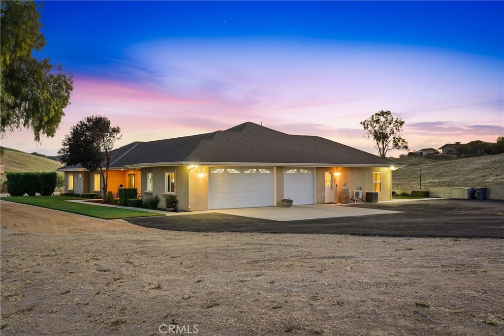 220 Cook Ct, Templeton, CA 93465