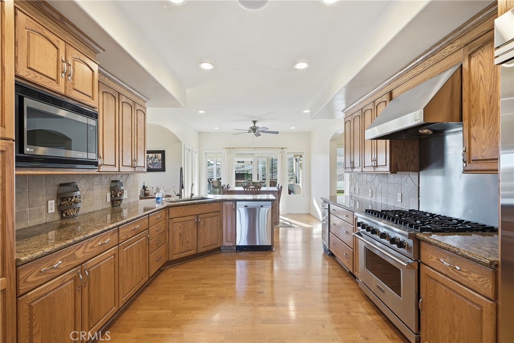 220 Cook Ct, Templeton, CA 93465