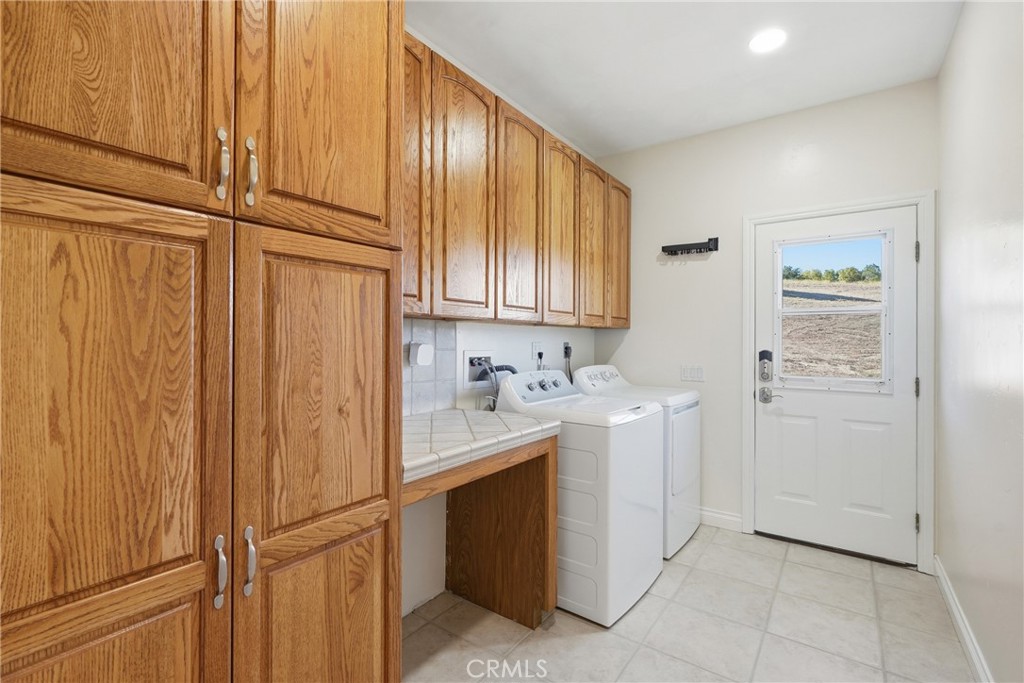 220 Cook Ct, Templeton, CA 93465