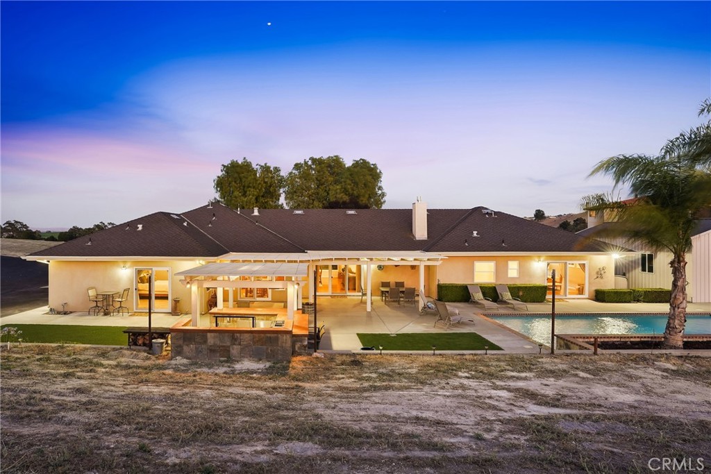 220 Cook Ct, Templeton, CA 93465