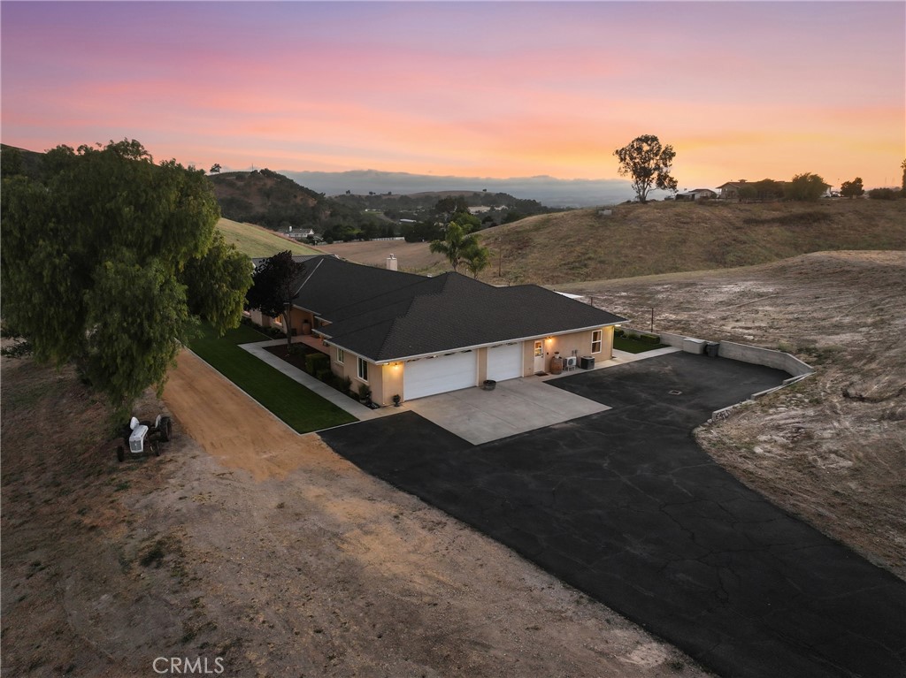 220 Cook Ct, Templeton, CA 93465