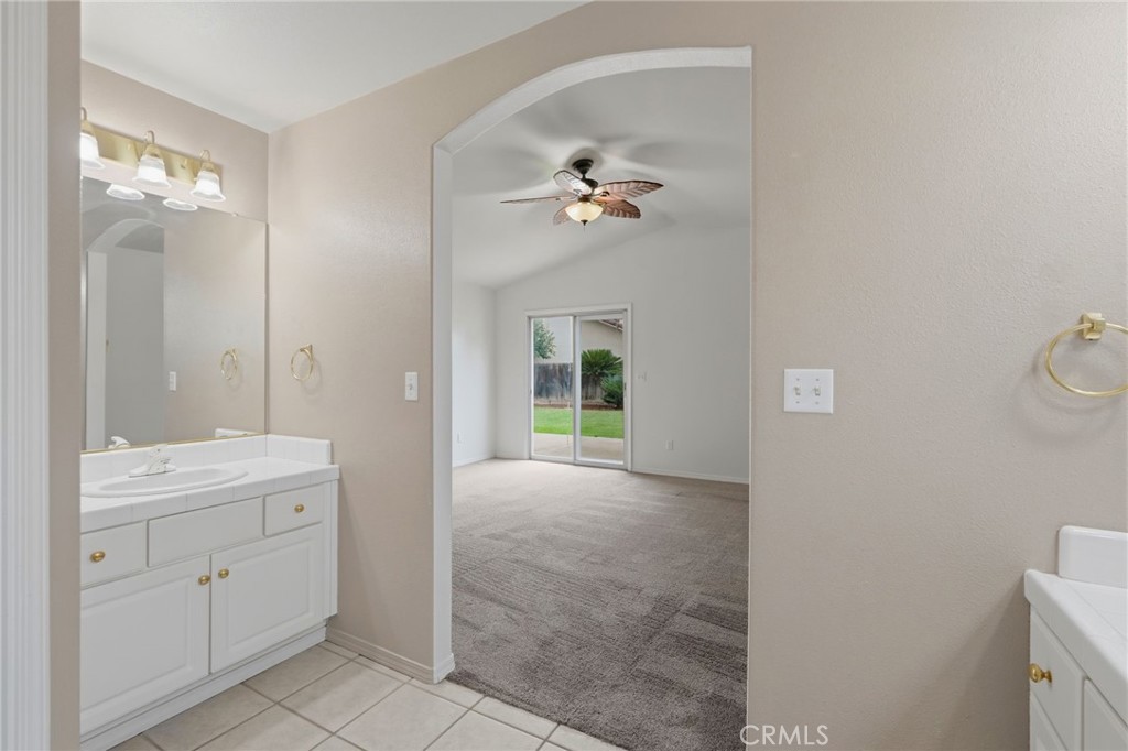 4106 E Westcott, Visalia, CA 93292