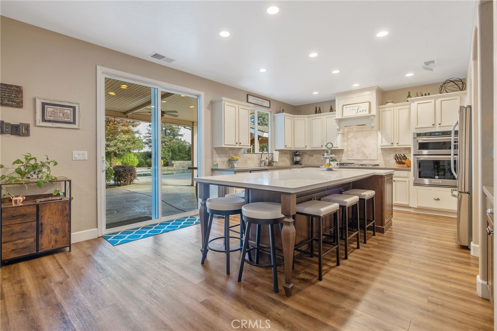 3440 W Newton Ct, Visalia, CA 93291