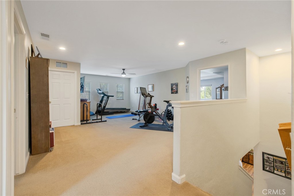 3440 W Newton Ct, Visalia, CA 93291