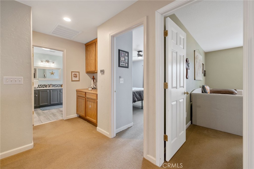 3440 W Newton Ct, Visalia, CA 93291