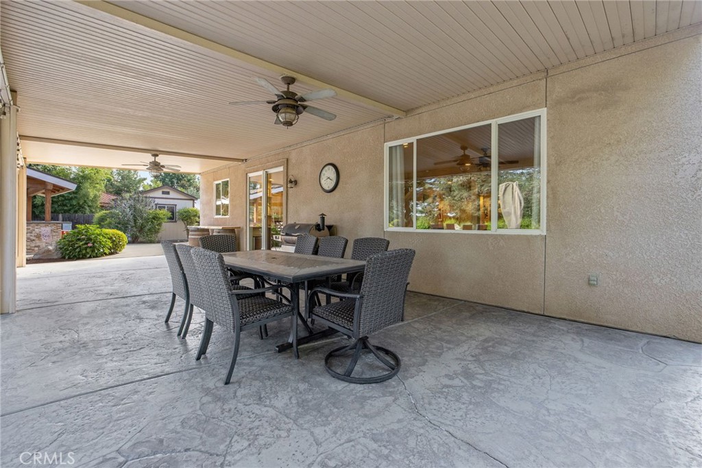 3440 W Newton Ct, Visalia, CA 93291