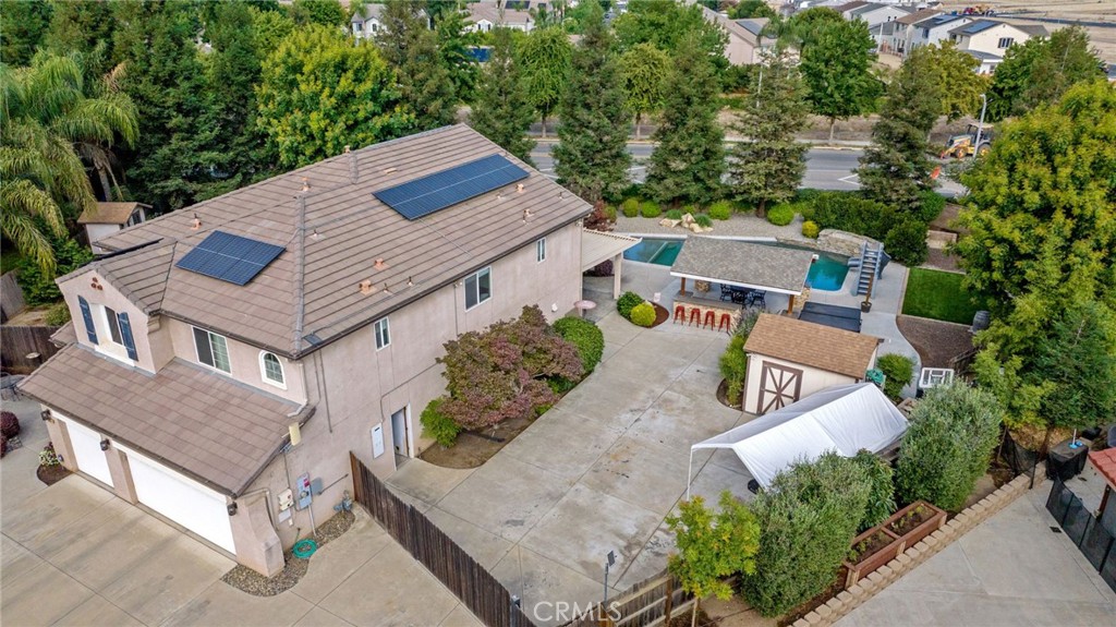 3440 W Newton Ct, Visalia, CA 93291